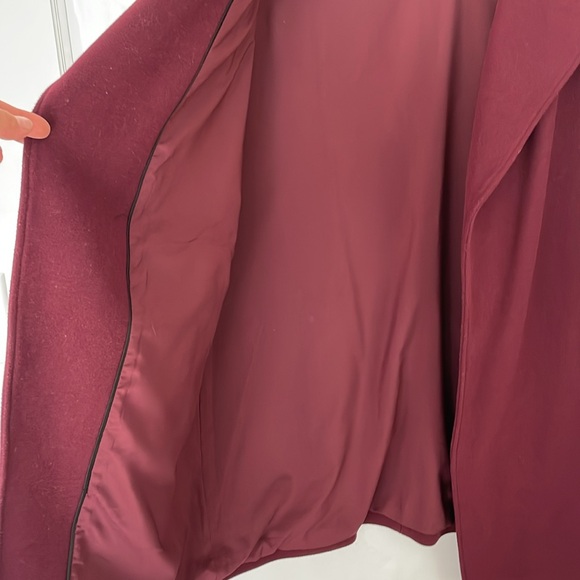 White House Black Market Burgundy Vest Size L/XL - Picture 4 of 9